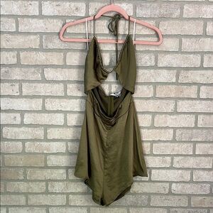 Princess Polly Cut-out Romper- Size 2